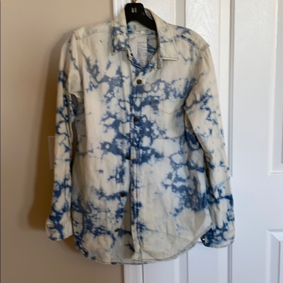 CURRENT ELLIOTT TYE DIE SHIRT W/BRASS BUTTONS SZ 2 - Picture 1 of 5